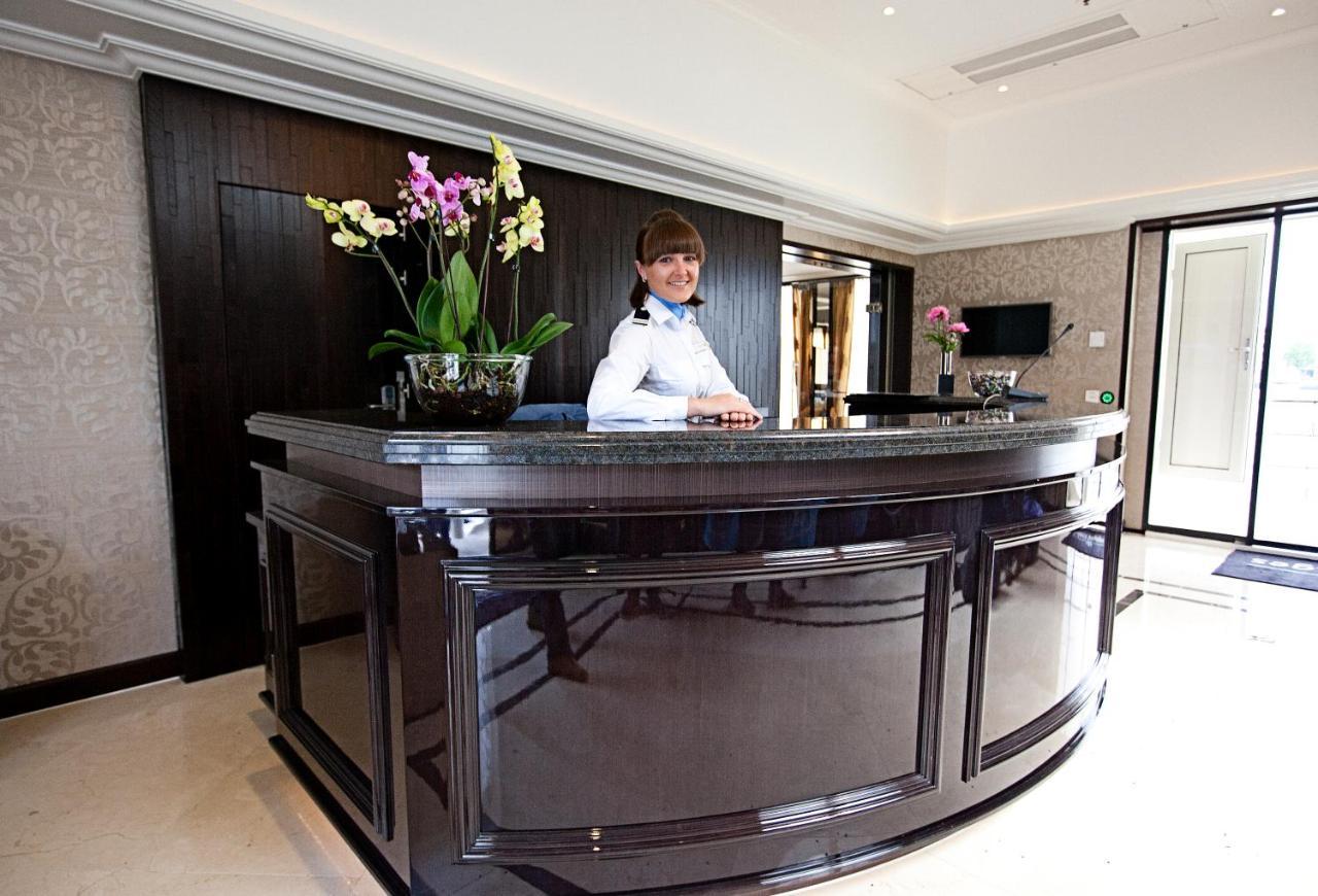 Select Ms Charles Dickens - Frankfurt Hotel Frankfurt am Main Exterior photo